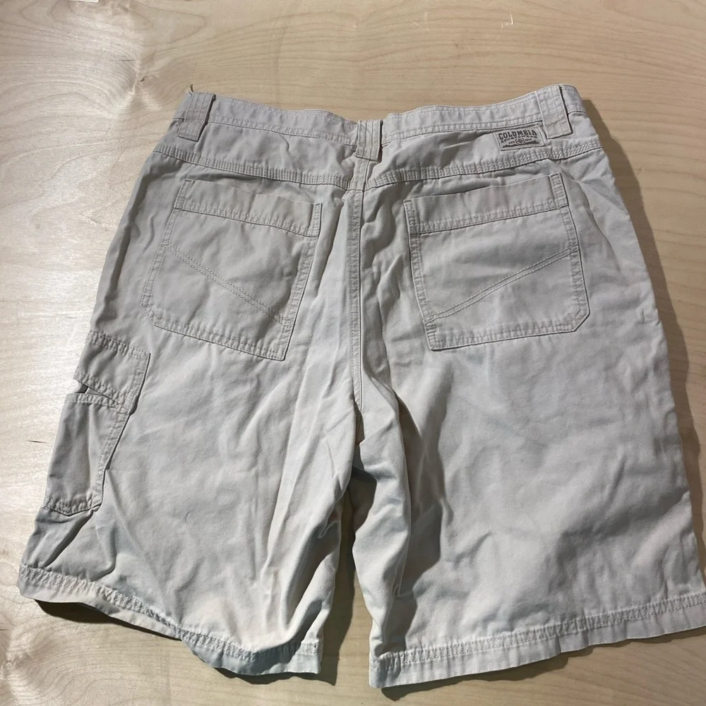 Columbia Omi-Shield Men's Tan Shorts size 36 x 11 (LU)
